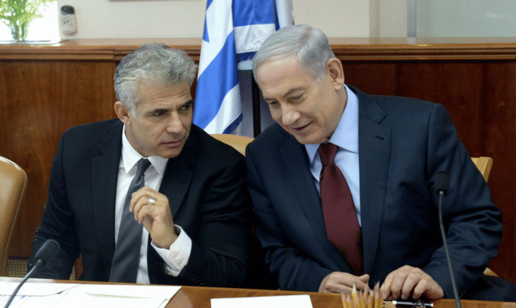 Yair Lapid and Benjamin Netanyahu. (GPO)